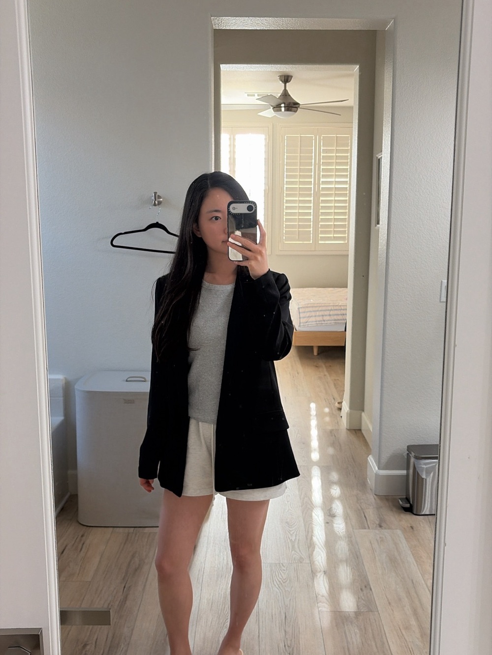 H&M Black Oversized Blazer – Size US 4